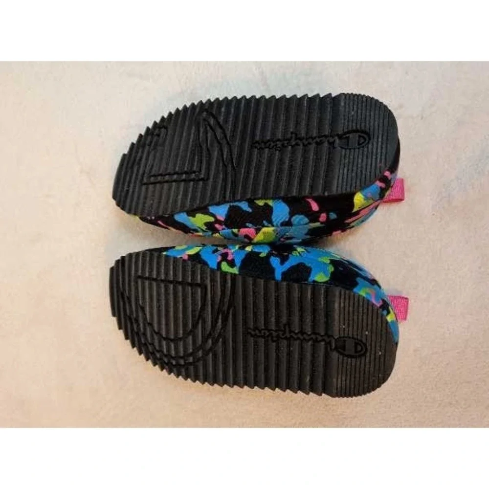 Champion Kids Slippers Blue Camo C Logo Pink Pull Tab Shoes Size 5Y